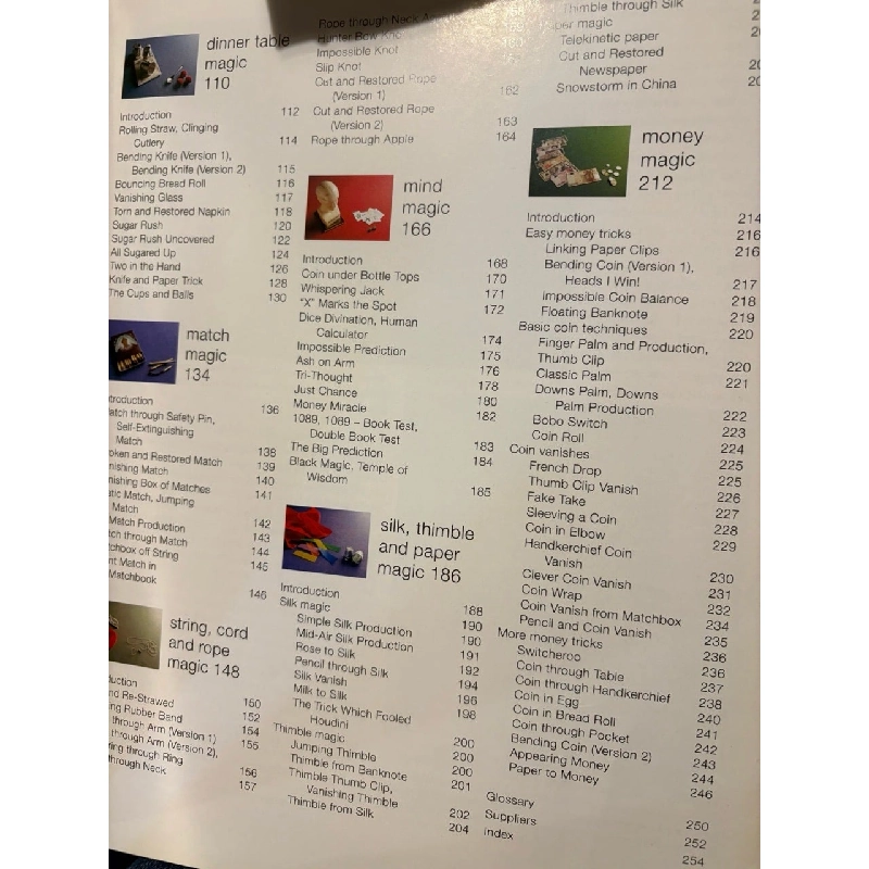 The practical encyclopedia of magic - Nicholas Einhorn 1003419