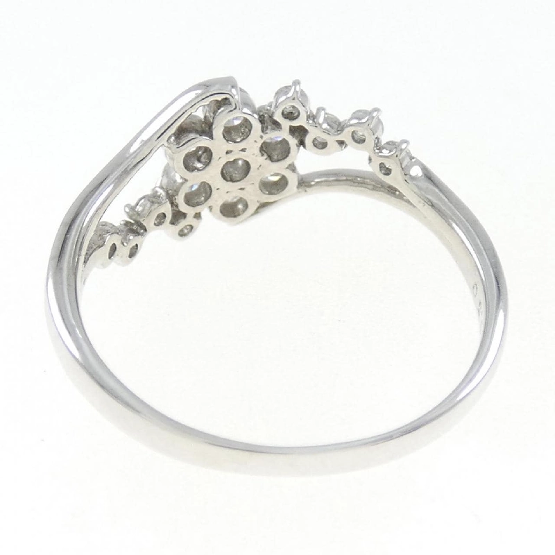 Nhẫn kim cương PT Flower 0.50CT 673261