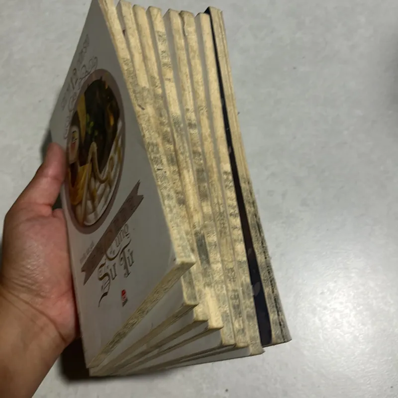 Giải mã 12 chòm sao (8 cuốn) 591576
