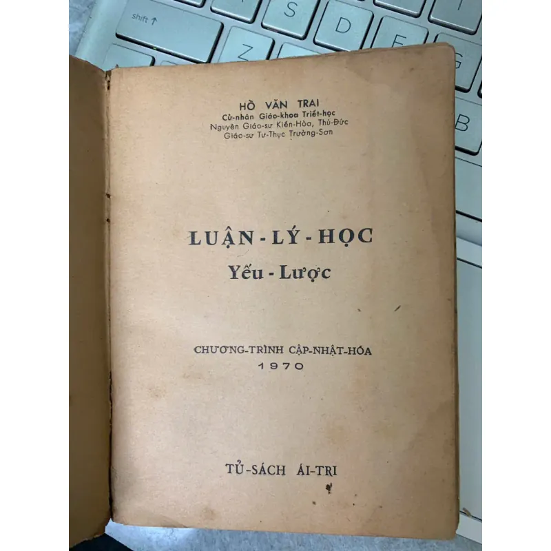 LUẬN LÝ HỌC - HỒ VĂN TRAI 778853