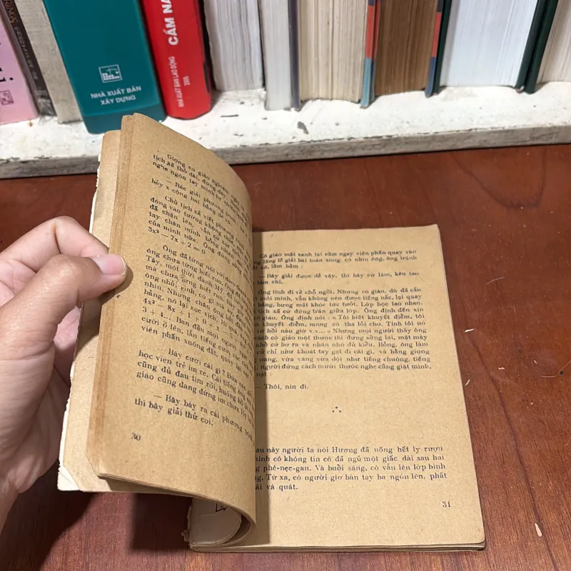 II Tập Truyện: Chút Lãng Mạn Trong Mưa - Lý Lan - 1987 751281