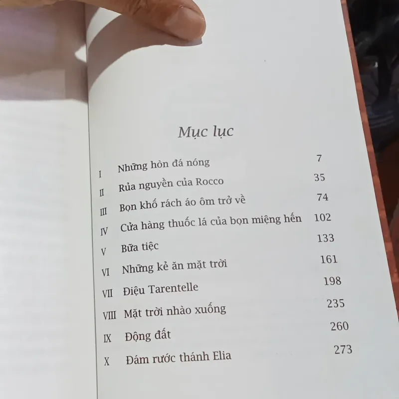 Mặt Trời Nhà Scozta - Laurent Gaude 991975