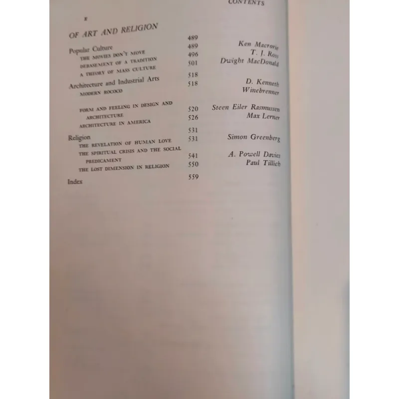 Cross Section: Essays on Contemporary America (Hardcover) 1004722