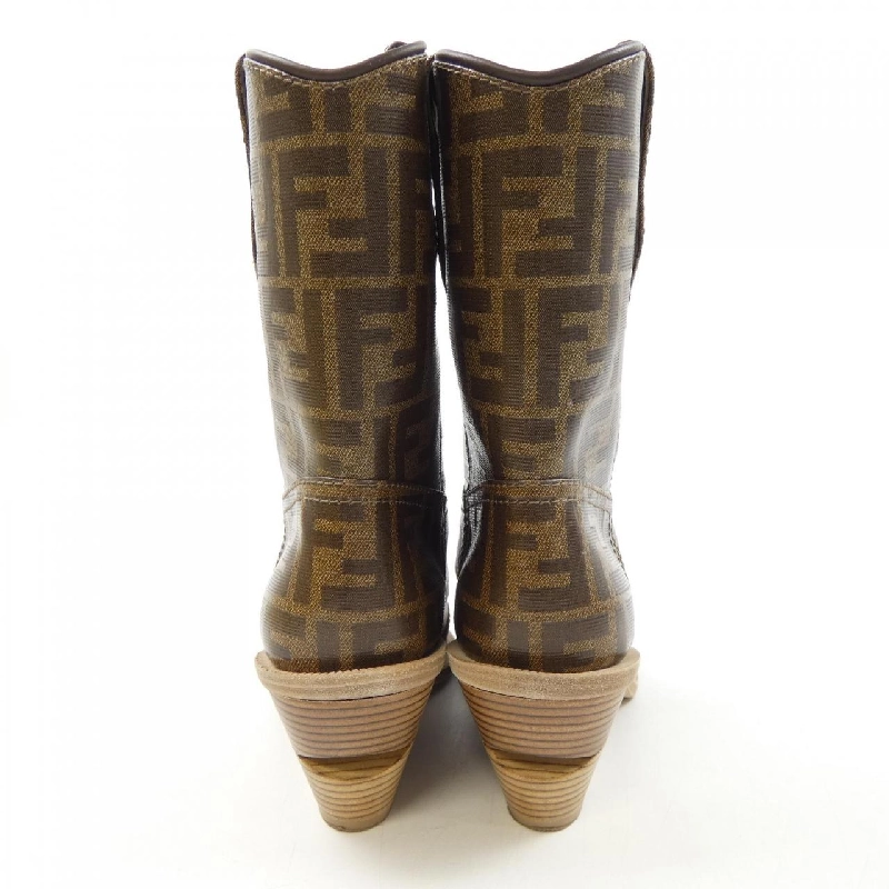 Giày bốt FENDI 663782