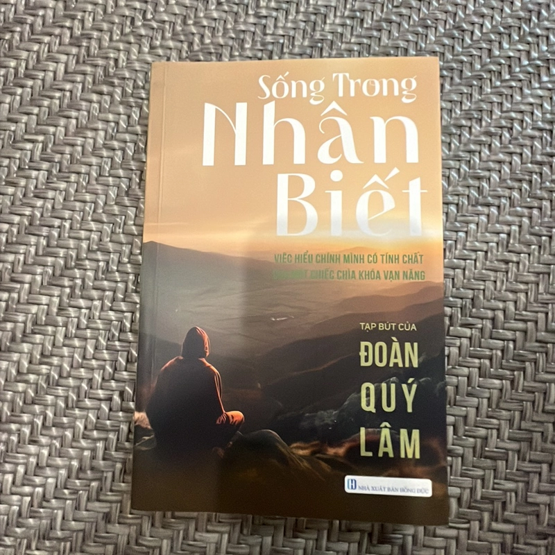 Sống trong nhận biết  463538