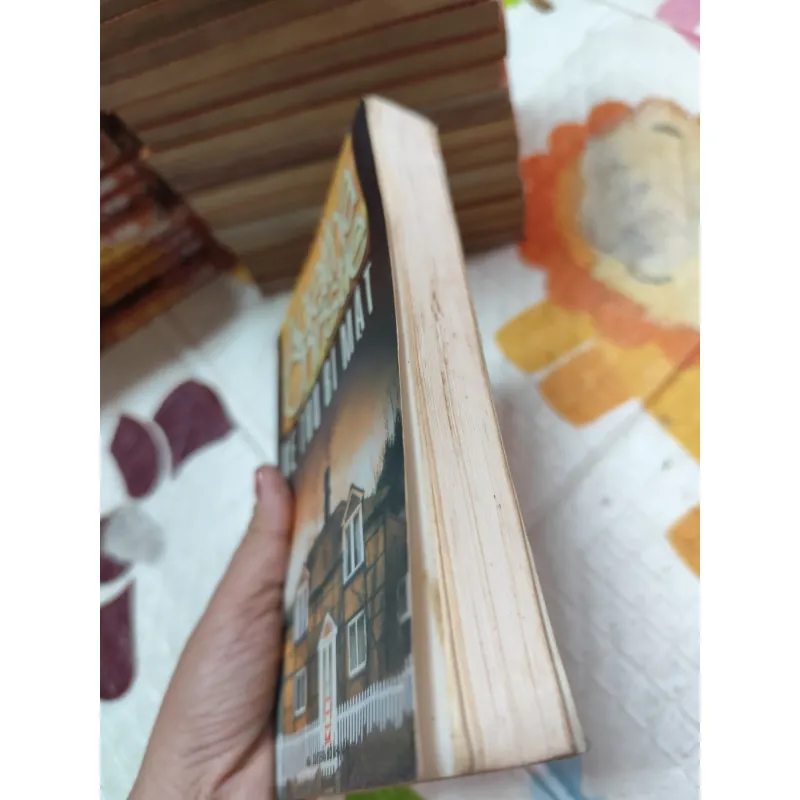 KẺ THÙ BÍ MẬT – AGATHA CHRISTIE - k4 1019113