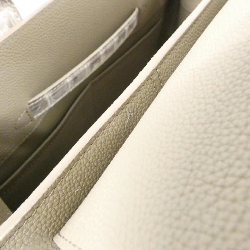 Túi xách MM Georges bằng da kỳ lạ Louis Vuitton - Hàng hiệu Chính hãng 764125