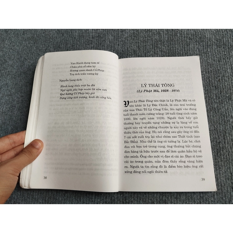 TÁM VỊ VUA TRIỀU LÝ 551718