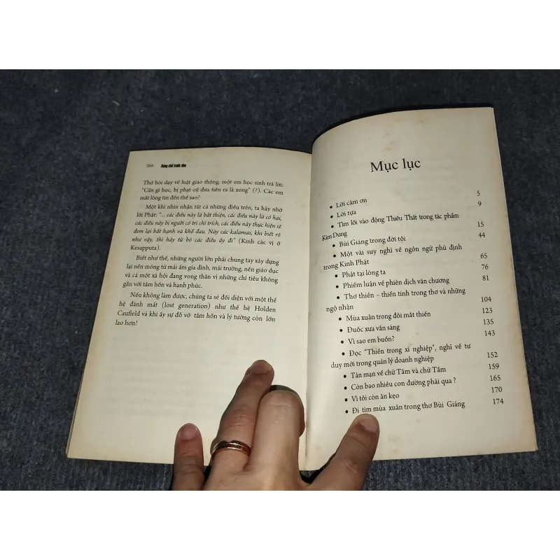 BÓNG CHỮ TRƯỚC ĐÈN 991052