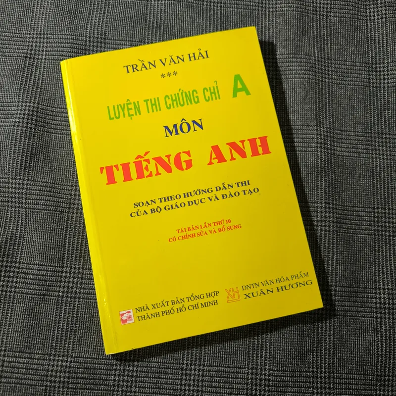 Luyện thi chứng chỉ A môn tiếng Anh - Trần Văn Hải 697700
