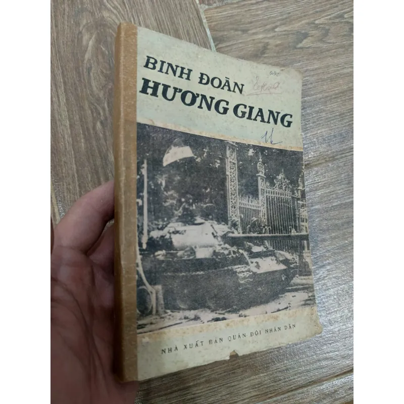 Binh đoàn Hương Giang 755507