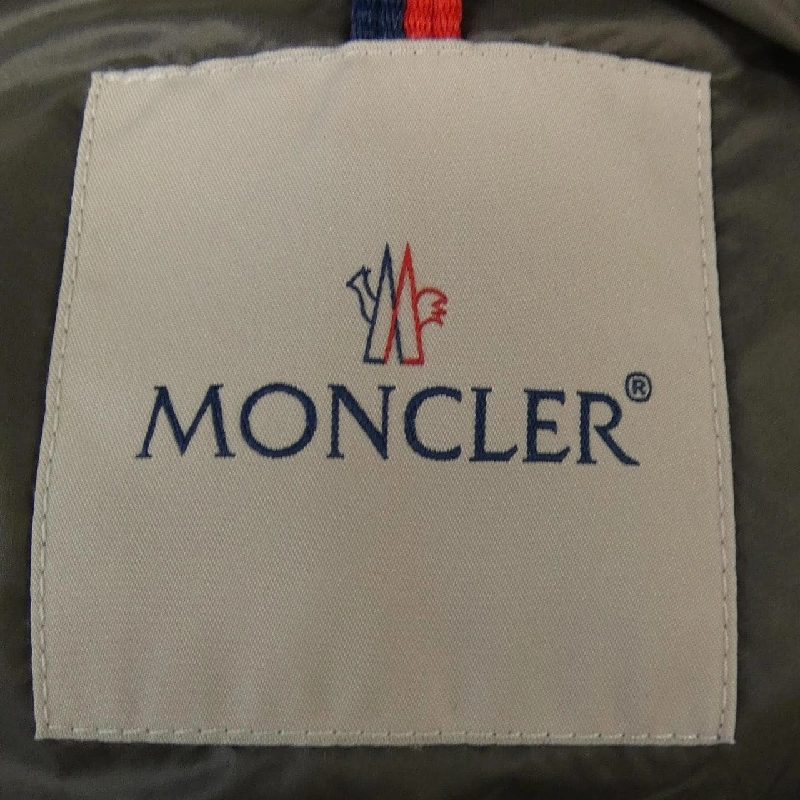 Áo khoác lông vũ MONCLER BOEDIC 629644