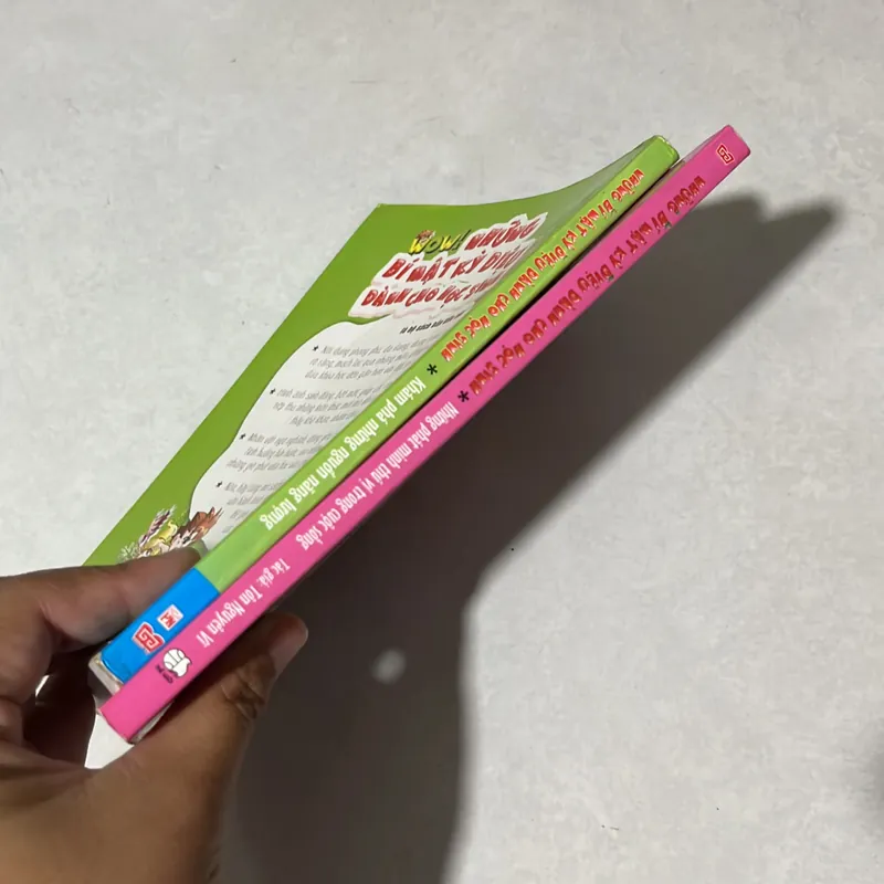 Wow! Những bí mật kỳ diệu dành cho học sinh (2 cuốn) 597782