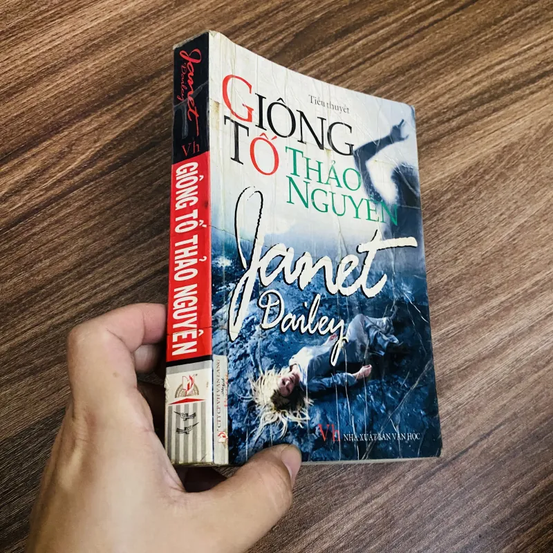 Giông tố thảo nguyên - Janet Dailey 1024214