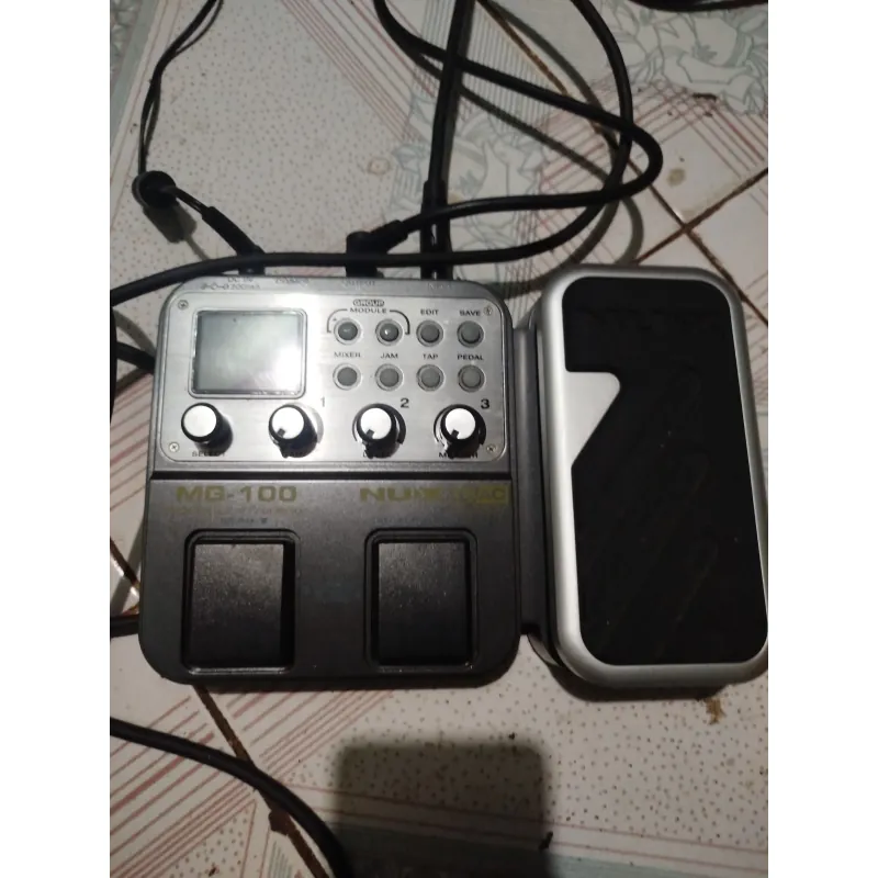 Bán combo Guitar điện Sqoe SEST610 HSS + Amp Cool Music DM20 + NUX MG-100 , dùng 2 thán 975150