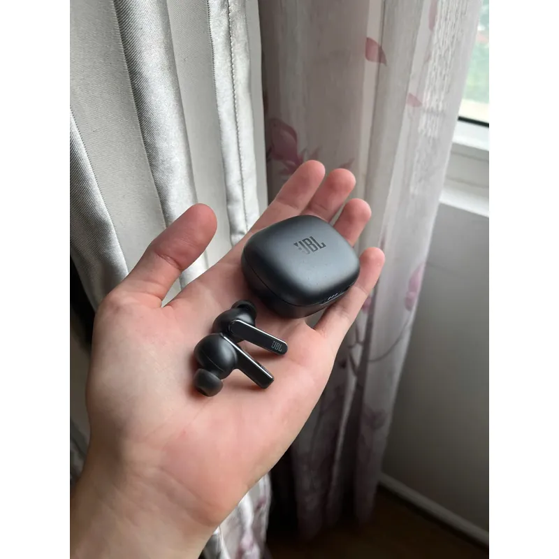 Tai nghe Bluetooth JBL Live 2 Pro đẹp keng kèm ốp cáp sạc 731612