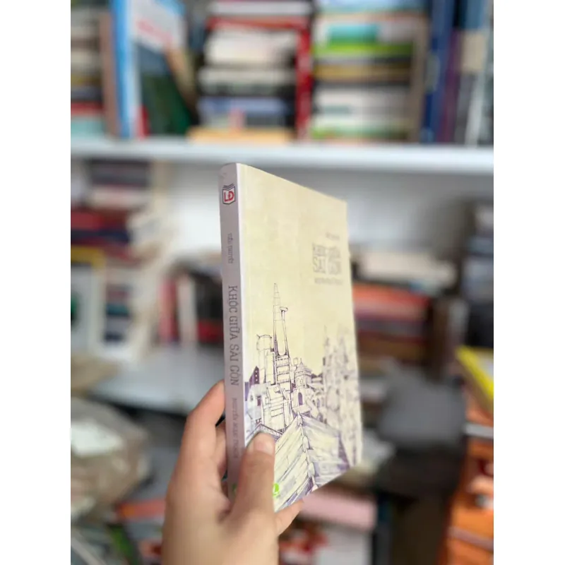 Khóc Giữa Sài Gòn ⭐ 706744