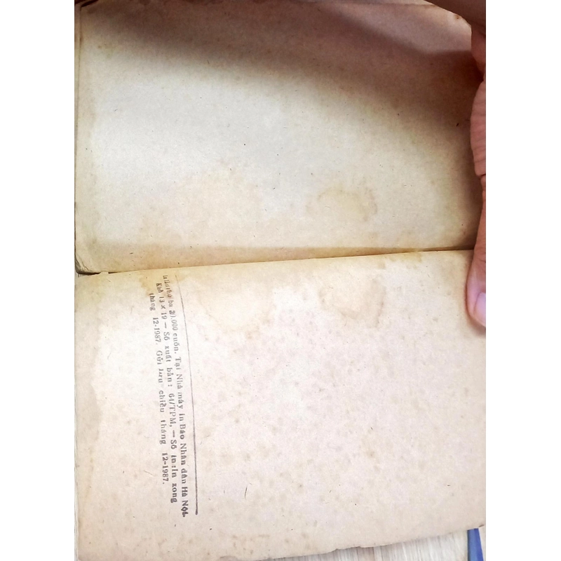 Thời Xa Vắng - Lê Lựu in năm 1987 499019