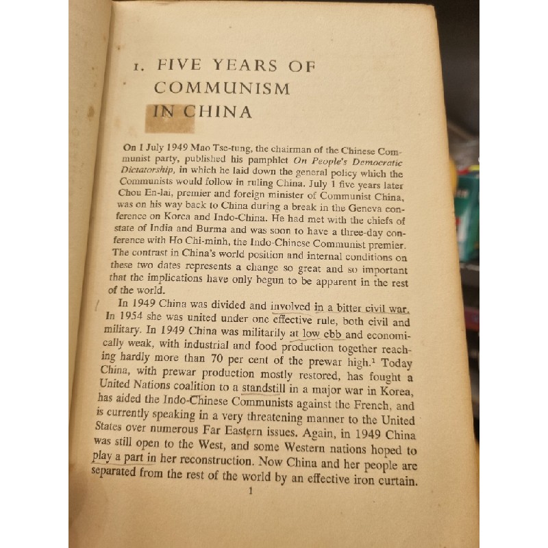 CHINA UNDER COMMUNISM : THE FIRST FIVE YEARS (RICHARD L. WALKER) 119832