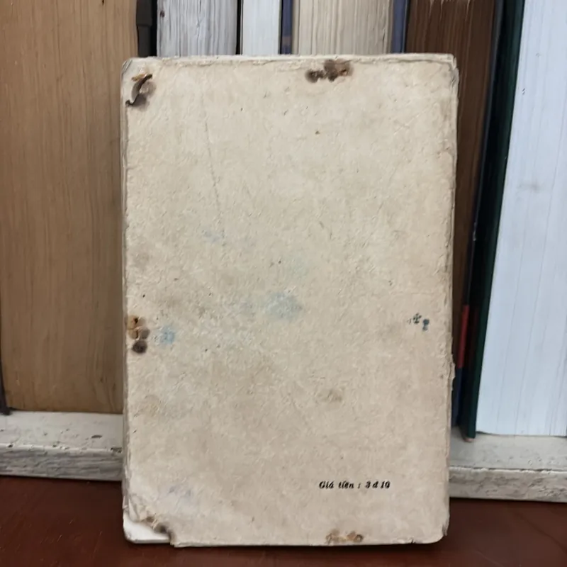 II Tiểu Thuyết: Đất Làng - Nguyễn Thị Ngọc Tú - 1978 593287