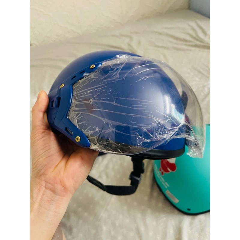 Mũ bảo hiểm có kính chắn (new 100%) 475370