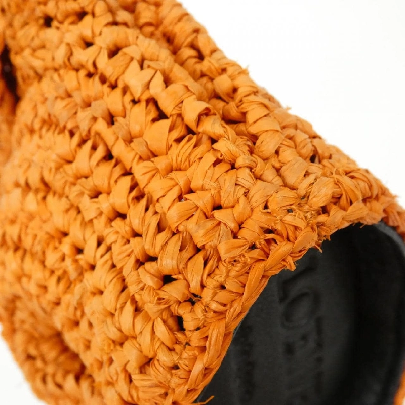 Charm thỏ Loewe 129 07 T40 - Hàng hiệu Authentic 772561