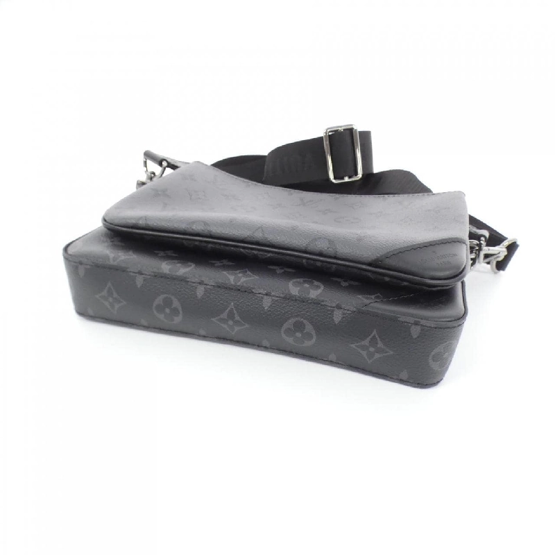 Túi đeo chéo Louis Vuitton Monogram Eclipse Reverse Trio M69443 613567