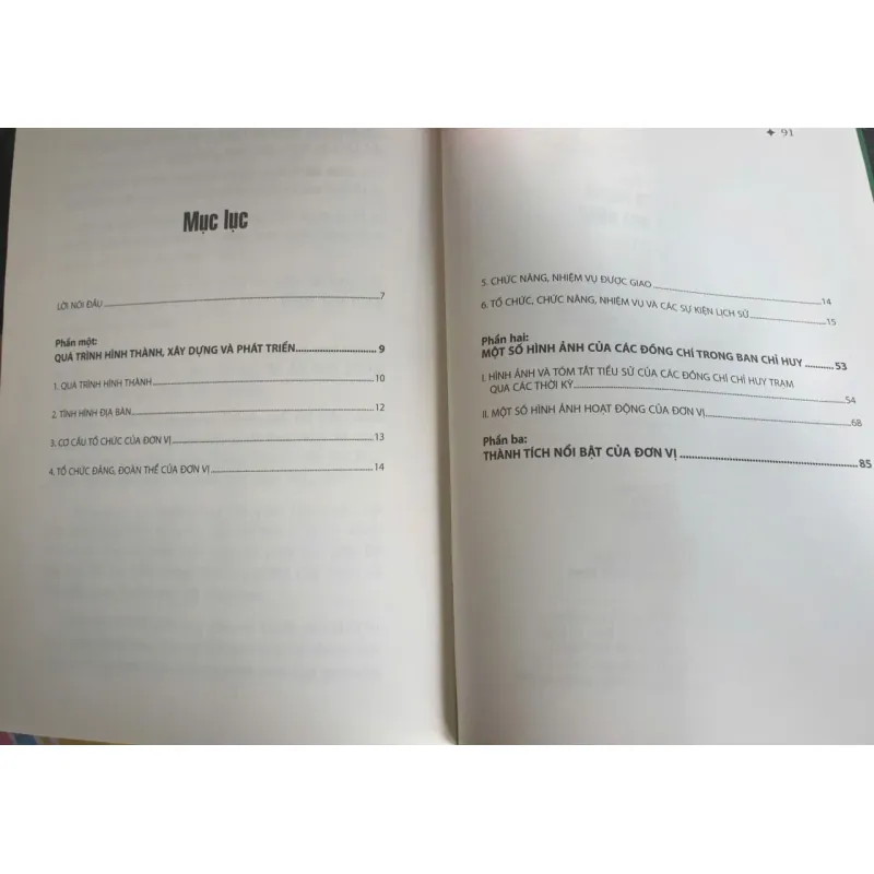 Sách Kỹ yếu Trạm Biên phòng cửa khẩu nhà rồng 1975 - 2017 641233