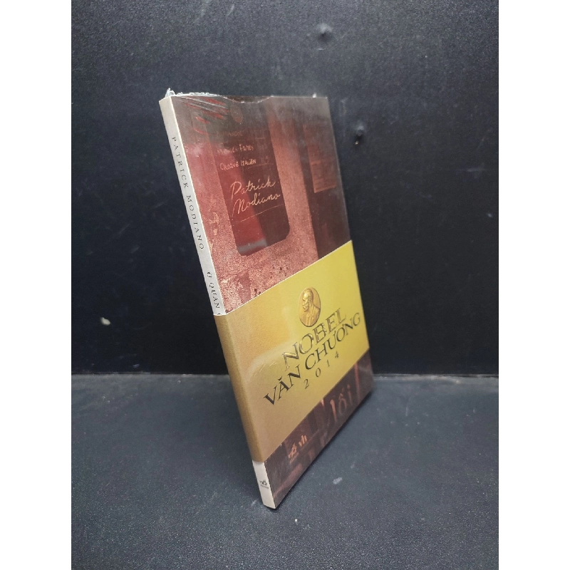 Ở quán cà phê của tuổi trẻ lạc lối Patrick Modiano mới 100% HCM0804 Rebooks.vn 950241