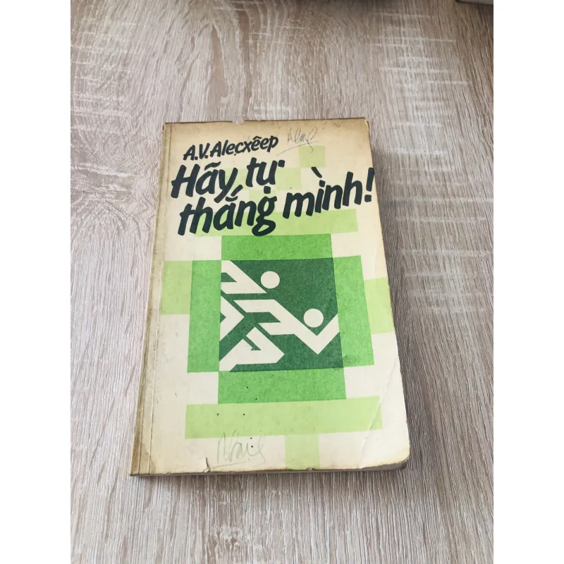 HÃY TỰ THẮNG MÌNH em 1042351