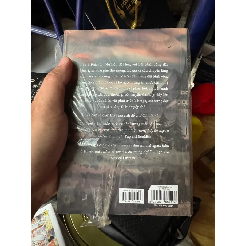 Trái tim phản bội - sách Fantasy  957874