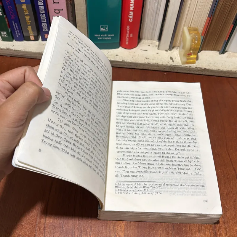 II Lịch Sử Trung Quốc: Bí Mật Về Tám Vị Tổng Thống Trung Quốc (Tập 1) - Vương Hiệu Minh 782341