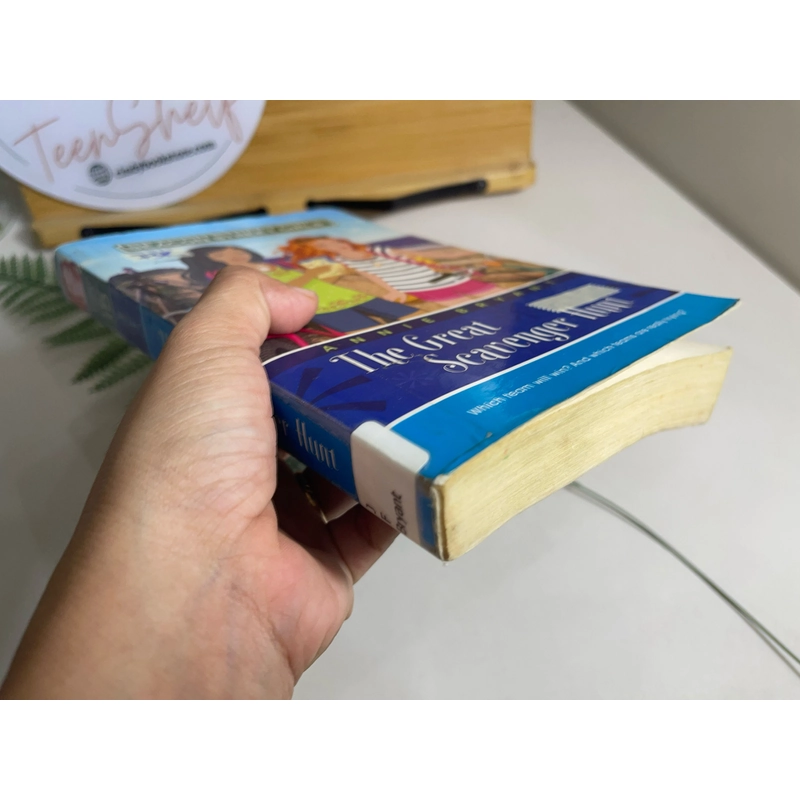 [Sách 2hand từ US] Like new 90% - The Great Scavenger Hunt – Annie Bryant 473011