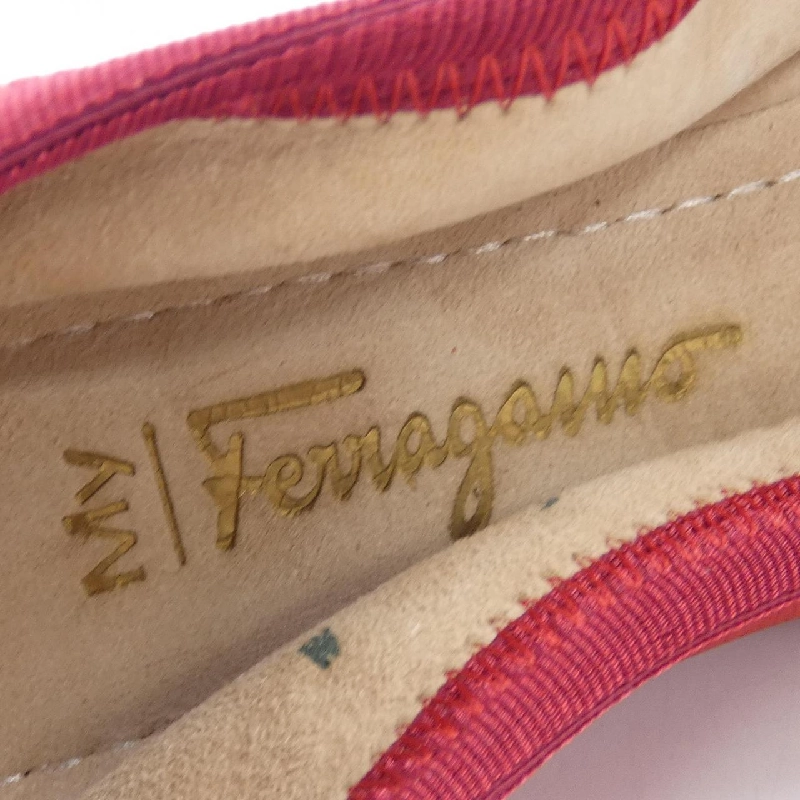 Giày MY FERRAGAMO 660647