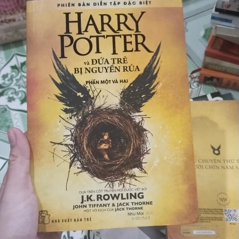 Harry potter và đứa trẻ bị nguyền rủa  561515