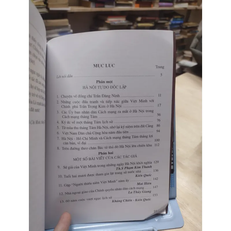 sách: Từ Hoả Lò đến Phủ Khâm Sai Bắc Bộ - Lê Trọng Nghĩa (A2) 573625