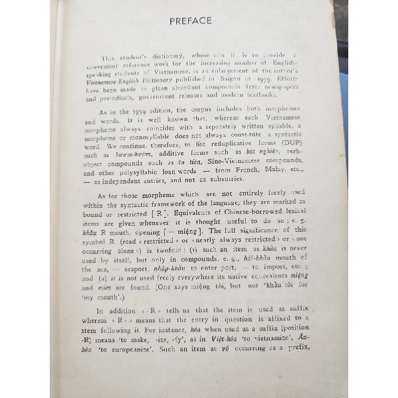 Vietnamese English student dictionary, by Nguyễn Ðình Hòa 495930
