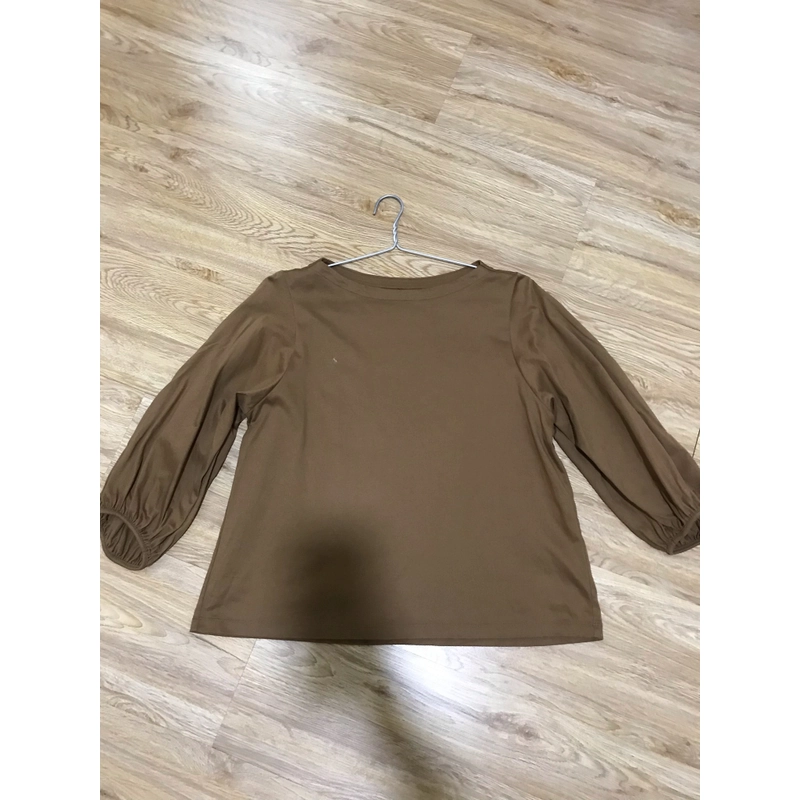 Áo vải thun Uniqlo size M màu nâu 466276