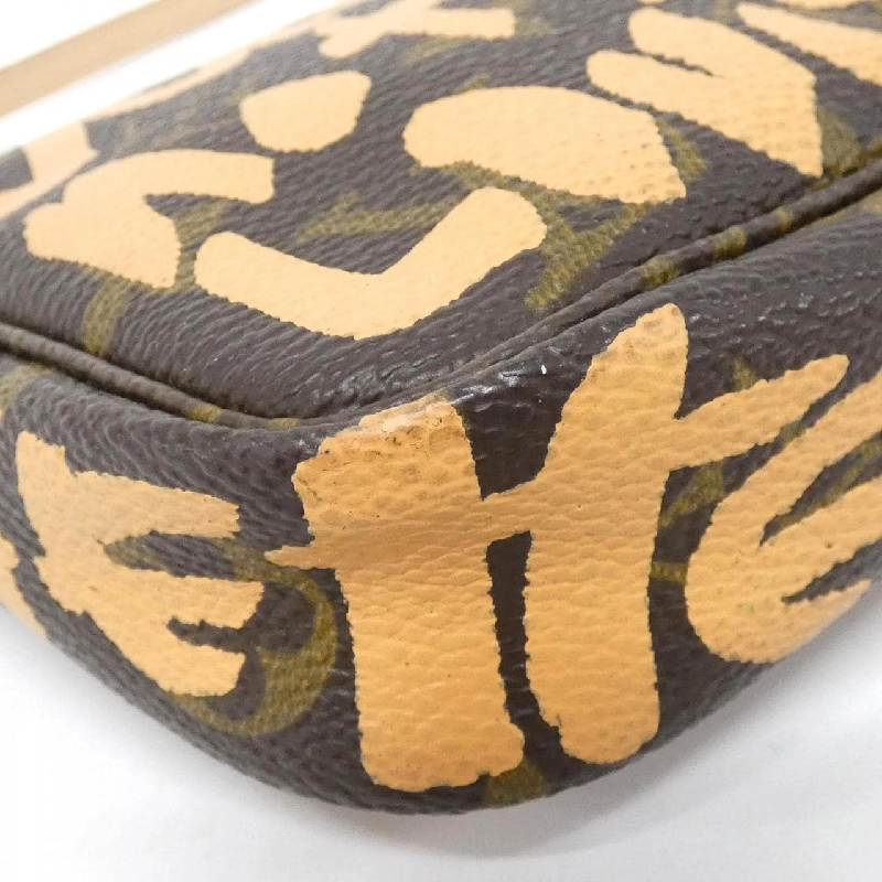 Túi đeo chéo Louis Vuitton Monogram Graffiti Pochette Accessoires M92193 - Hàng hiệu Chính hãng 768967