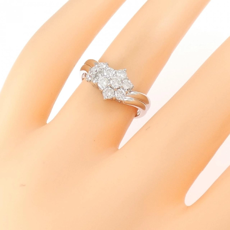 Nhẫn kim cương hoa PT900 0.56CT 667531