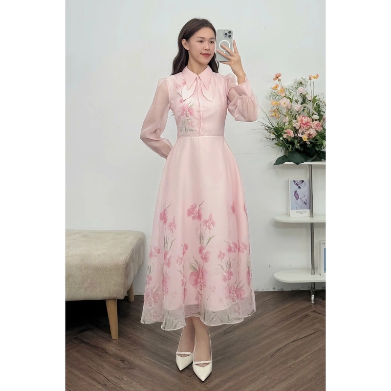 Đầm Cchat size L mới mua chưa cắt tag bán lại do bị chật!  485636