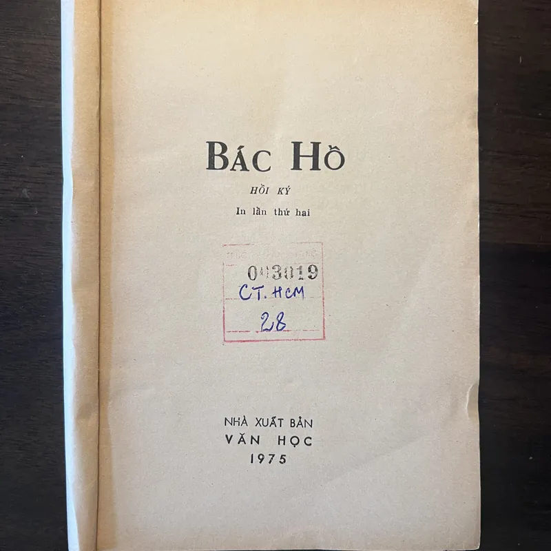 Combo 4 cuốn sách về Bác Hồ (sưu tầm) 625039