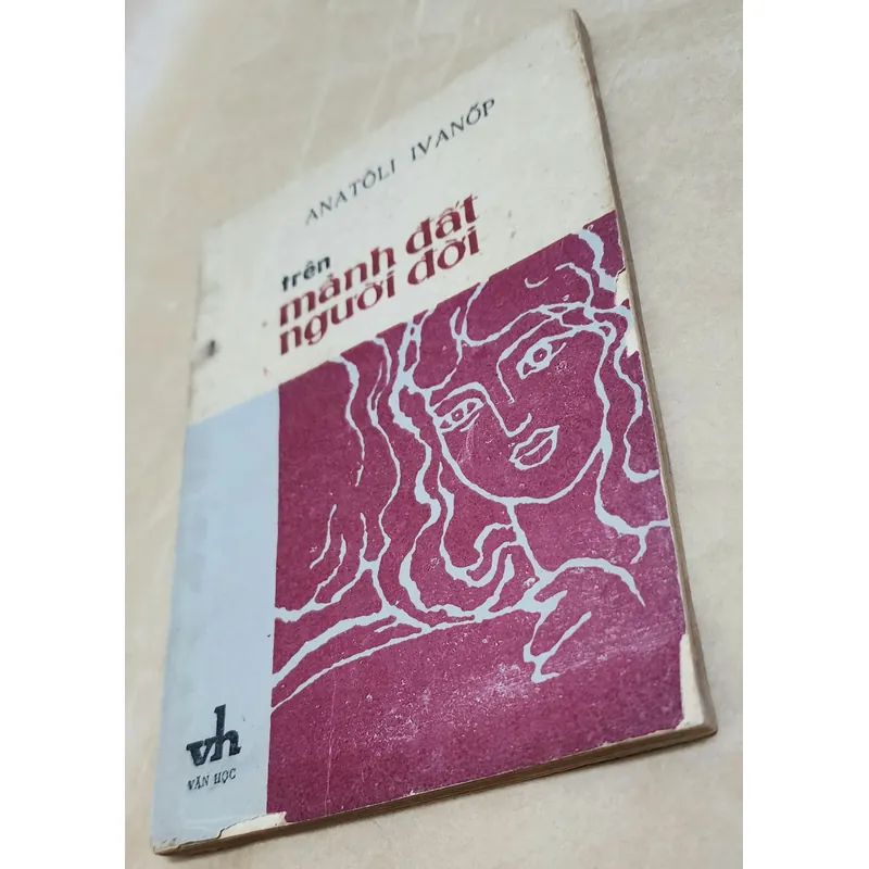 Giải thưởng Quốc gia Liên Xô 1979: TRÊN MẢNH ĐẤT NGƯỜI ĐỜI 713085