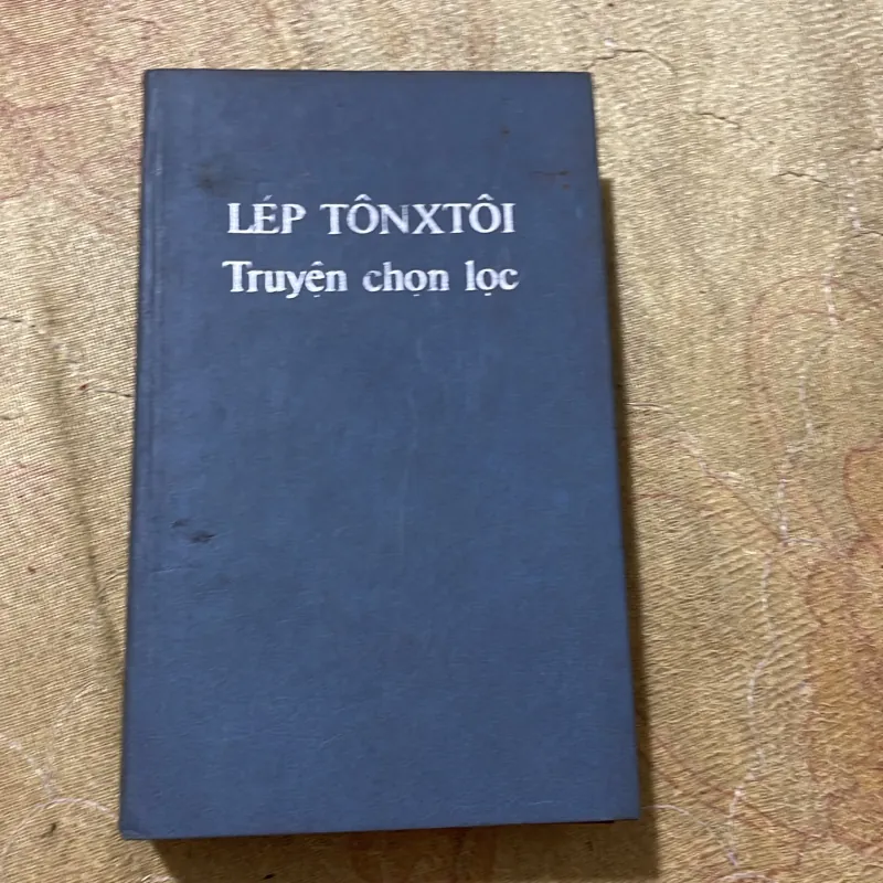 TRUYỆN NGẮN LEV TOLSTOI 722477
