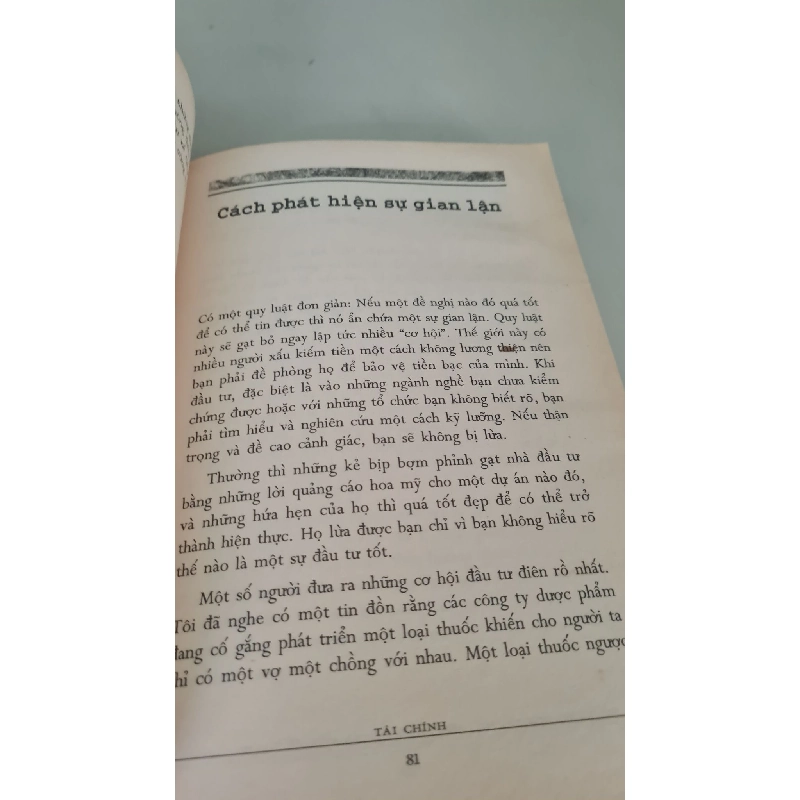 Nghĩ như một tỷ phú -sách lưu kho mới 80%- Donald J.Trump [2001] sách kỹ năng 404576