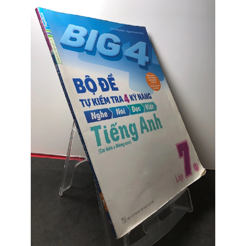 Bộ đề tự kiểm tra 4 kỹ năng nghe nói đọc viết tiếng anh cơ bản và nâng cao lớp 7 tập 1 2018 mới 80% bẩn nhẹ Lê Thị Hồng Phúc HPB2808 HỌC NGOẠI NGỮ 350462