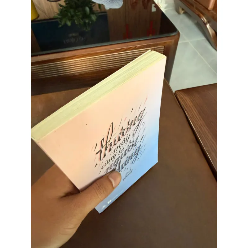 Thương Một Người Cũng Là Người Dưng – Tản Văn Tình Cảm- K5 1035172