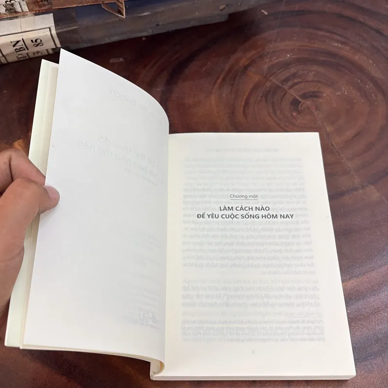 Alain De Botton - Luận Về Yêu & Proust Có Thể Thay Đổi Cuộc Đời Của Bạn Như Thế Nào - 2018 1039313