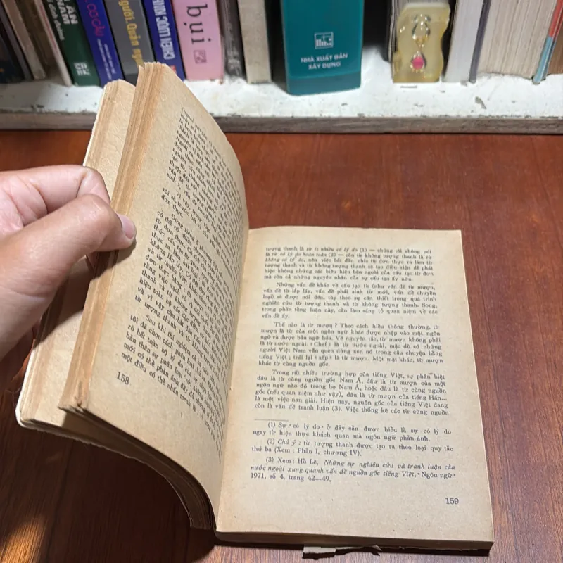 II Sách Xưa: Vấn Đề Cấu Tạo Từ Của Tiếng Việt Hiện Đại - Hồ Lê - 1976 926895