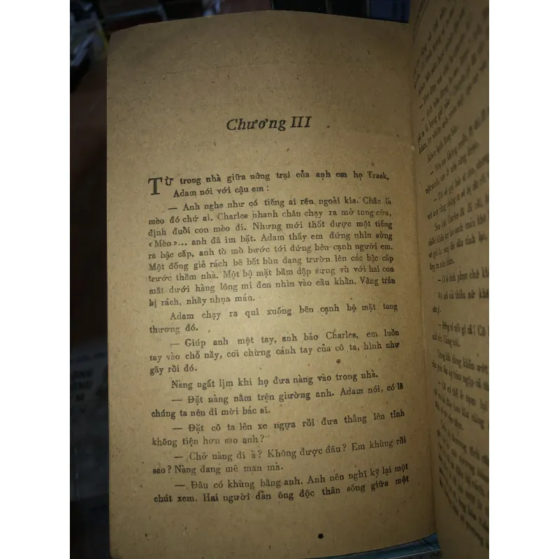 Phía đông vườn địa đàng - John Steinbeck 976188